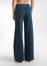 PANTALONI A GAMBA LARGA IN JERSEY STRETCH BLU | DEHA