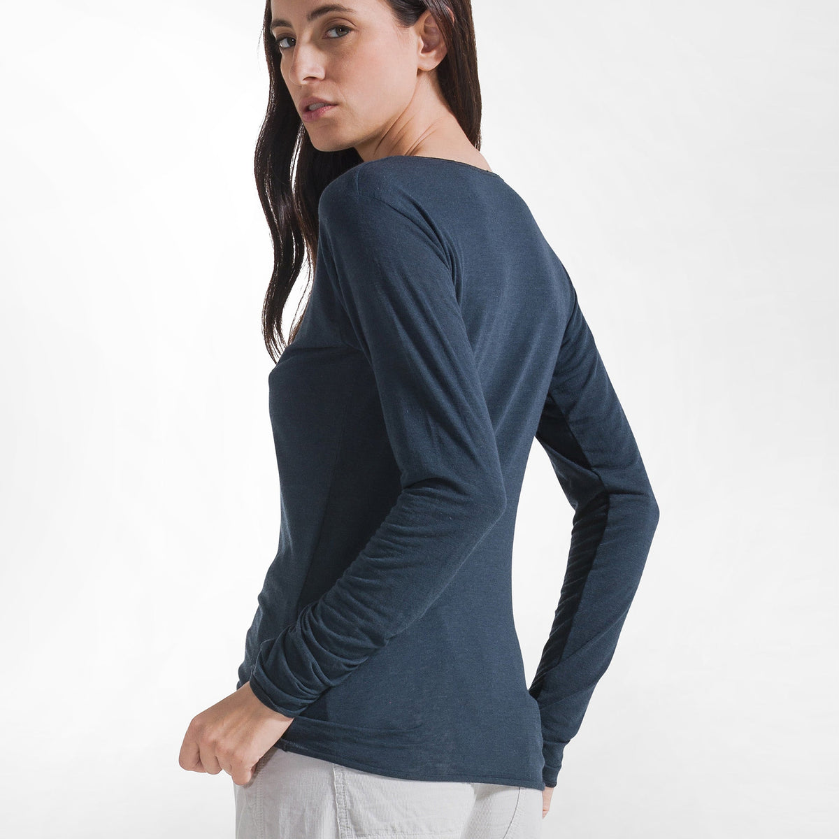 T-SHIRT A MANICA LUNGA IN MISTO CASHMERE BLU - Foto 9