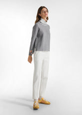 BI-COLOR HIGH NECK PULLOVER - GREY | DEHA