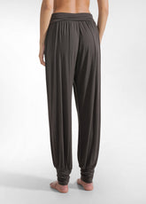 BRAUNE HAREMHOSE AUS VISKOSE - EcoVero-Viskosefaser | DEHA