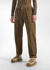 PANTALONI IN VELLUTO CON VITA IN FELPINA STRETCH MARRONE - KAKI BROWN | DEHA
