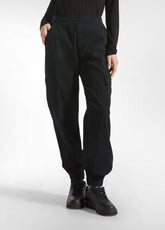 PANTALONI CARGO IN GABARDINA NERO - BLACK | DEHA