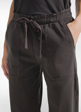 PANTALONI DRITTI IN GABARDINA STRETCH MARRONE | DEHA