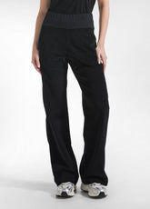 PANTALONI IN VELLUTO STRETCH NERO - BLACK | DEHA