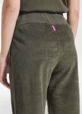 PANTALONI IN VELLUTO STRETCH VERDE - CAMO GREEN | DEHA