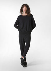 KNITTED CARROT PANTS, BLACK - Travelwear | DEHA