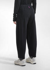 PANTALONI BALLOON IN GABARDINA STRETCH NERO - BLACK | DEHA