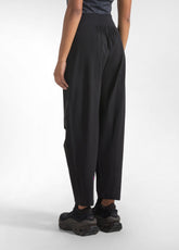 PANTALONE IN TESSUTO TECNICO NERO - BLACK | DEHA