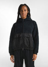 KAPUZENJACKE AUS TEDDYSTOFF - GRUEN - Kapuzenpullover | DEHA