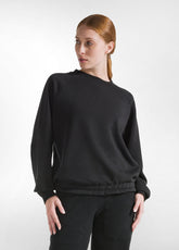 SWEATSHIRT MIT ELASTICHEM BUND - SCHWARZ - Strickwaren - Outlet | DEHA