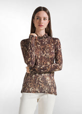 BEDRUCKTES STEHKRAGEN T-SHIRT AUS LYOCELL - BRAUN - LEOPARD BROWN | DEHA