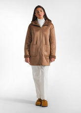 ECO-FRIENDLY SHEEPSKIN COAT - BROWN - Jacket - Outlet | DEHA
