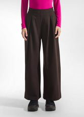 PANTALONE CON PINCES IN PUNTO MILANO MARRONE - DARK BROWN | DEHA