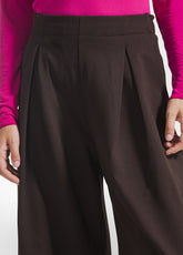PANTALONE CON PINCES IN PUNTO MILANO MARRONE - DARK BROWN | DEHA