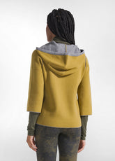 MAGLIA GIROCOLLO BICOLORE CON CAPPUCCIO VERDE - MUSTARD GREEN | DEHA