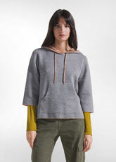 MAGLIA GIROCOLLO BICOLORE CON CAPPUCCIO GRIGIO - SILVER GREY | DEHA