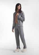 COMPLETO MAGLIA CON COLLO TARTARUGA E PANTALONE DRITTO BICOLORE GRIGIO - | DEHA