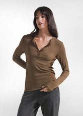 T-SHIRT SERAFINO A MANICA LUNGA IN MISTO CASHMERE MARRONE | DEHA