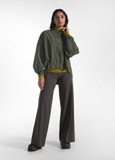 T-SHIRT A MANICA LUNGA CON COLLO LUPETTO IN MISTO CASHMERE VERDE - MUSTARD GREEN | DEHA