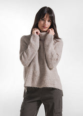 MAGLIA IN MISTO LANA DI ALPACA A COLLO ALTO BIANCO | DEHA