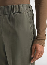PANTALONE DRITTO CON RISVOLTO VERDE - CAMO GREEN | DEHA