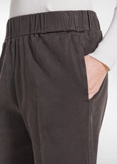 PANTALONE DRITTO CON RISVOLTO MARRONE - COCOA BROWN | DEHA