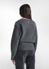 Rundhalspullover aus Wollmischung in Grau - GREY | DEHA
