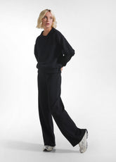 FELPA GIROCOLLO IN JACQUARD SPINA DI PESCE NERO - BLACK | DEHA