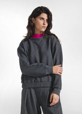 TUTA FELPA GIROCOLLO E PANTALONE AMPIO IN JACQUARD SPINA DI PESCE GRIGIO - | DEHA