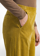 PANTALONE IN VELLUTO STRETCH VERDE - MUSTARD GREEN | DEHA