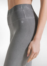 Schwarzes 7/8-Top und Leggings-Set mit Farbverlauf. - | DEHA
