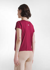 T-SHIRT YOGA CON NODO FRONTALE ROSSO - CHERRY RED | DEHA