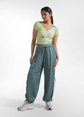 Tailliertes Ripp-T-Shirt - Gelb - LIME | DEHA