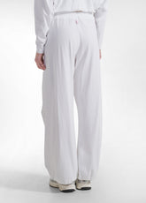 COMPLETO FELPA CROPPED E PANTALONI MAGNUM BIANCO - Tute e Comfort Sets | DEHA