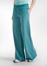 PANTALONI AMPI EFFETTO FADE VERDE - PEACOCK GREEN | DEHA