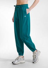 WEICHE BAUMWOLLHOSE GRÜN - PEACOCK GREEN | DEHA