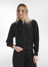 WEITE BOMBERJACKE UND JOGGER-SET AUS VISKOSE IN KNITTEROPTIK SCHWARZ - | DEHA