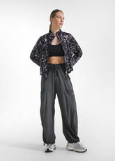 GIACCA IN VISCOSA EFFETTO STROPICCIATO ALL-OVER NERO | DEHA