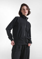 FELPA CON ZIP E DETTAGLIO IN VISCOSA EFFETTO STROPICCIATO NERO - BLACK | DEHA