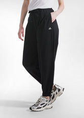 JOGGER PLEATED CON DETTAGLIO IN VISCOSA EFFETTO STROPICCIATO NERO - BLACK | DEHA