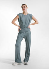 COMPLETO T-SHIRT E PANTALONE IN VISCOSA STRETCH VERDE - Everyday Sets | DEHA