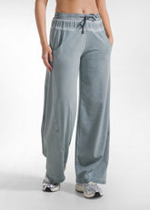 TUTA FELPA E PANTALONE A VITA BASSA CON DETTAGLI SATINATI VERDE - Tute e Comfort Sets | DEHA