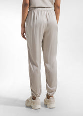 PANTALONI JOGGER IN SATIN BEIGE - CLAY BEIGE | DEHA