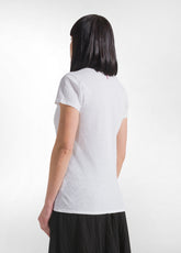 T-SHIRT FLAMMÈ CON SCOLLO A V BIANCO - WHITE | DEHA