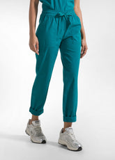 PANTALONI DRITTI IN POPLINE ELASTICIZZATO VERDE - PEACOCK GREEN | DEHA