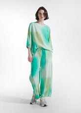 T-SHIRT AMPIA IN VISCOSA HABUTAI BLU - EcoVero - Fibra di Viscosa | DEHA