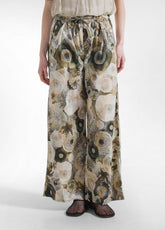 PANTALONI RELAXED IN POPELINE EFFETTO PARACHUTE ALL-OVER VERDE - GREEN ANEMONE | DEHA