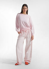 SET AUS SWEATSHIRT MIT RUNDHALSAUSSCHNITT UND WIDE LEG HOSE MIT ROSA FARBVERLAUF-EFFEKT - | DEHA