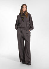 PLEATED TROUSERS - BROWN - New In | FW26 | DEHA