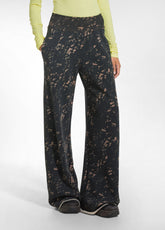 SWEATANZUG MIT REISSVERSCHLUSS UND PALAZZO-HOSE MIT ALLOVER-PRINT - | DEHA